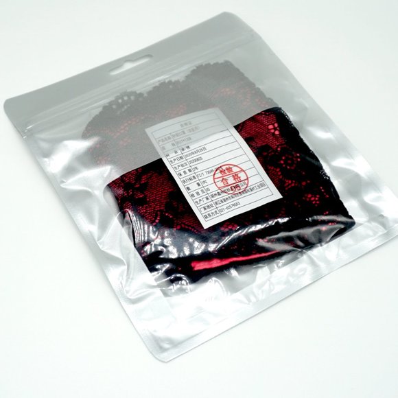 Black & pink Lace Face Mask Dust mask Fashion mask - Picture 6 of 7